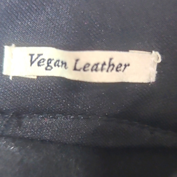 Abercrombie & Fitch Black Skinny High Rise Pants Vegan Leather Pants SZ 20L NWOT - Picture 3 of 6